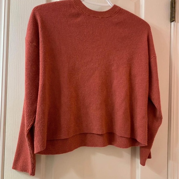 Reddish Pink Bershka Sweater - Picture 2 of 3